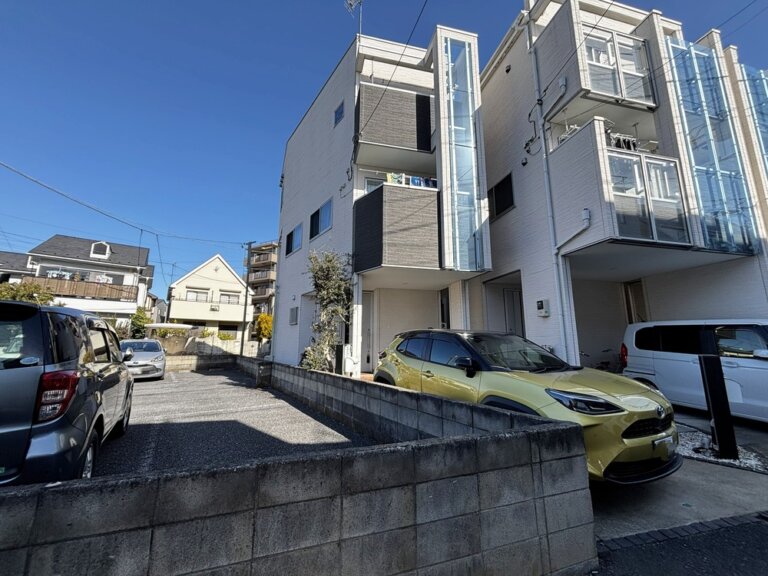 さいたま市南区鹿手袋戸建