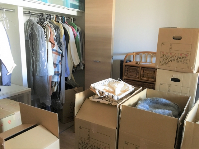 お荷物の問題を、二刀流の販売活動で解決